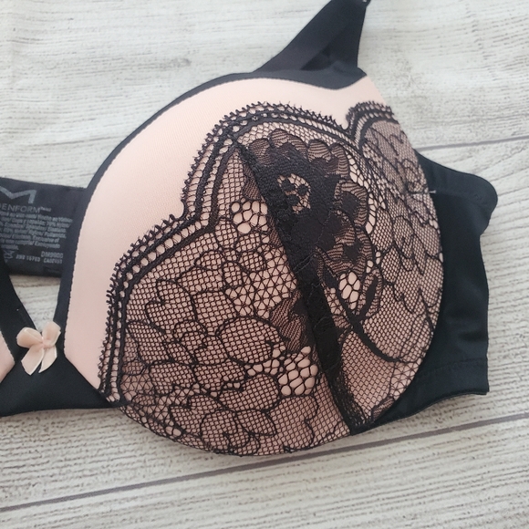 Maidenform soft pink abd black lace pushup bra. Size 36C - Picture 4 of 9